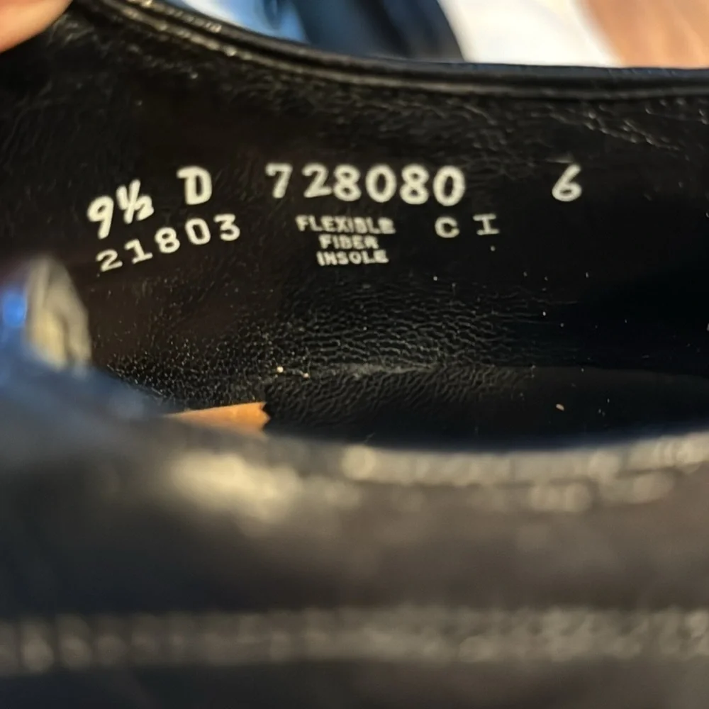 Florsheim 21803 Black leather lace up dress shoes flexible fiber insole sz 9 1/2
